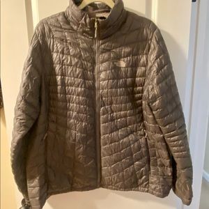 Women’s NorthFace Winter Jacket. In Good Condition.
